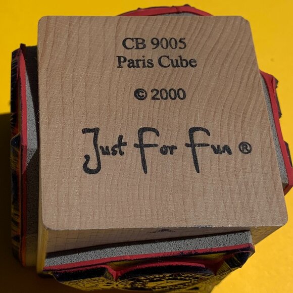 8 French Paris-themed stamps - Picture 2 of 15